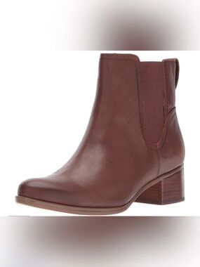 SOUL Naturalizer Brown Leather Chelsea Booties